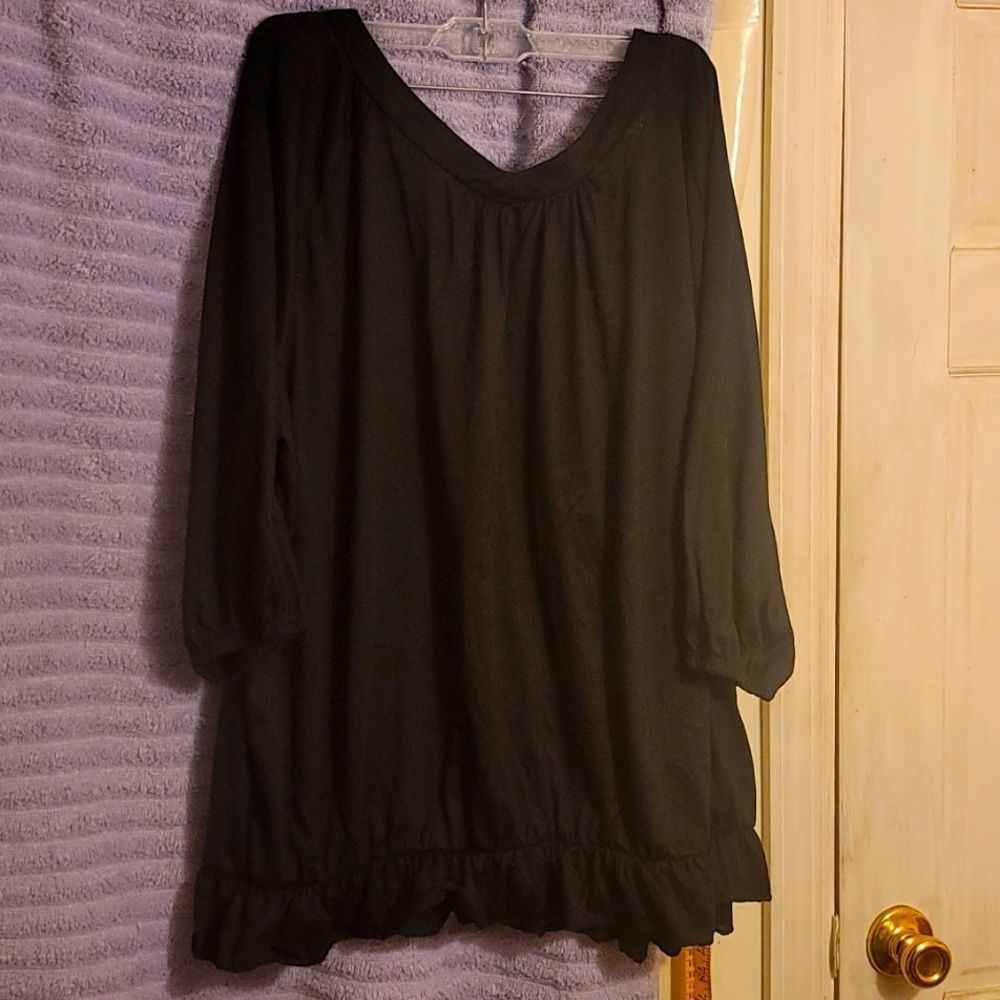 Nwot Faded Glory sz 3x(22w 24w) Black, 3/4 sleeve ,small Ruffle, braid collar ♥️